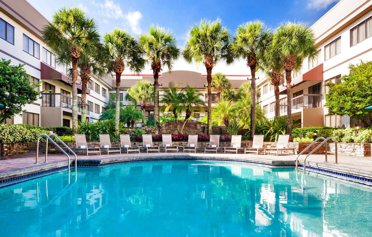 Sheraton Suites Orlando Airport Hotel Екстериор снимка